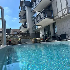 Five Seasons Aparthotel